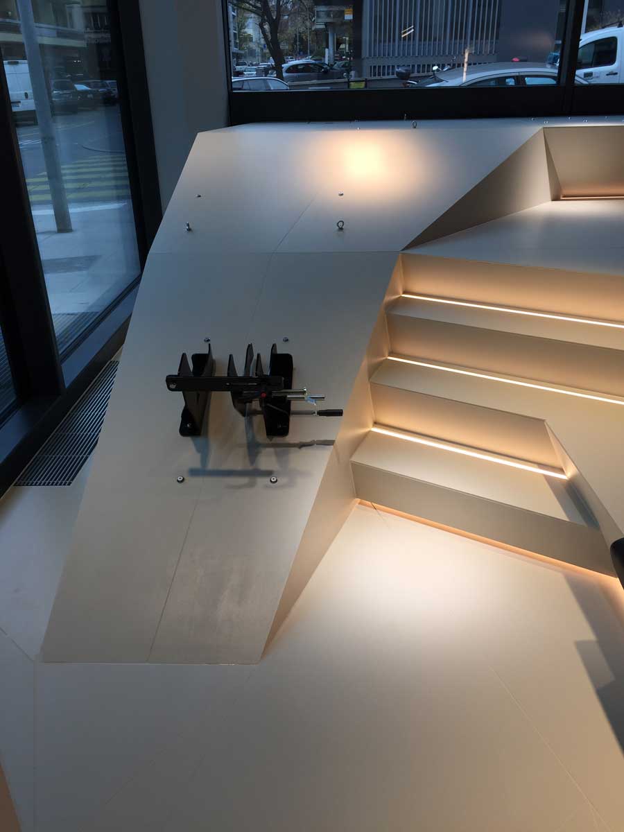 Découpe carrelage utlra précise au waterjet
