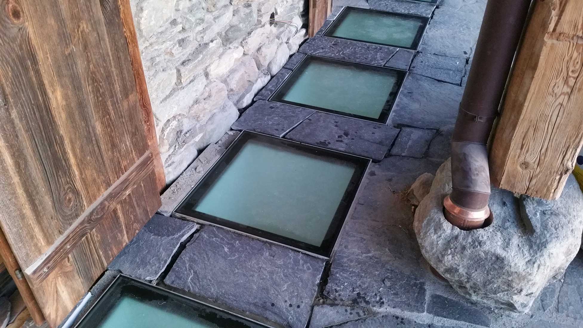 Plancher en verre opaque par Besse Hilaire & Fils